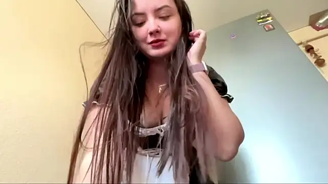 Hillary – Naživo XXX chat