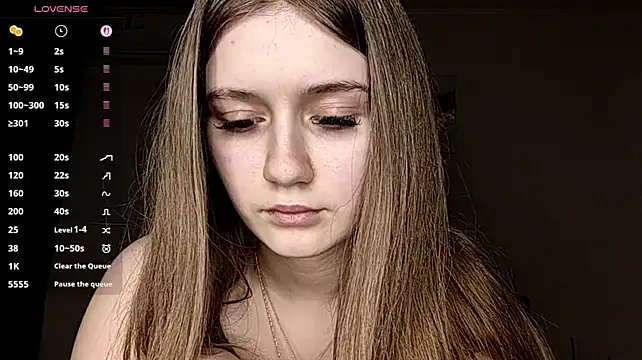 DanicaMazon - I’LL TAKE OFF MY T-SHIRT + 5 SPANKS