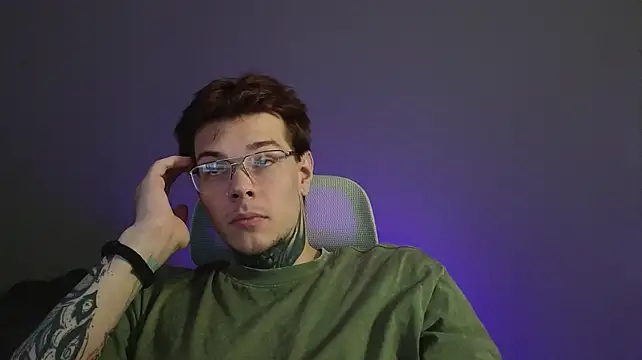 Czat XXX na żywo – DENIS_HERE