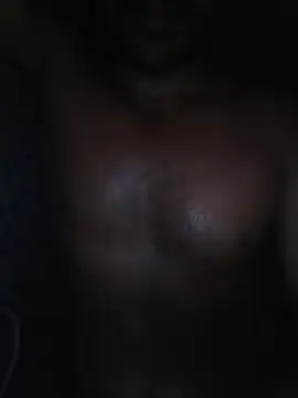 HornyYoungerのライブXXXチャット