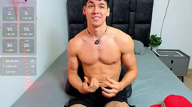 Luke_Muscle: онлайн-секс-чат