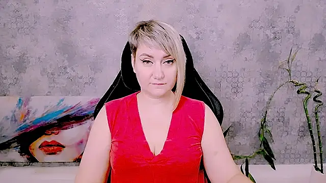 Djullia 라이브 XXX 채팅
