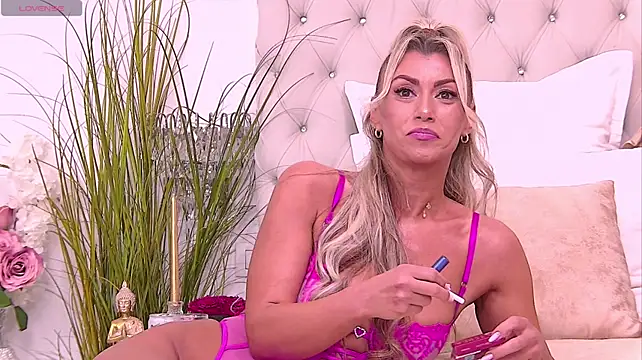 XXX chat uživo modela IvyDumont