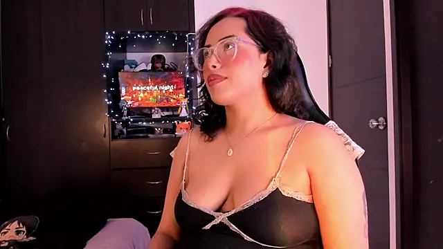 Willow_poisson - Bend over