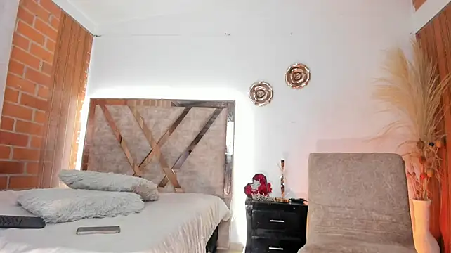 AGATHAA_WHITE - OPEEN ASS