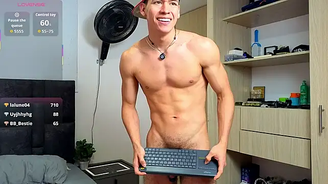 Luke_Muscle 现场XXX聊天