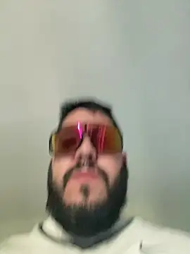 GLOGLOGLOOOO's Live XXX Chat