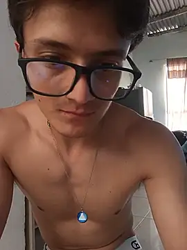 Živý XXX chat Davitfitnosuke