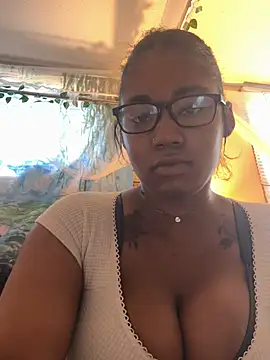 Pertunjukan Kamera Web Ebonythroat777
