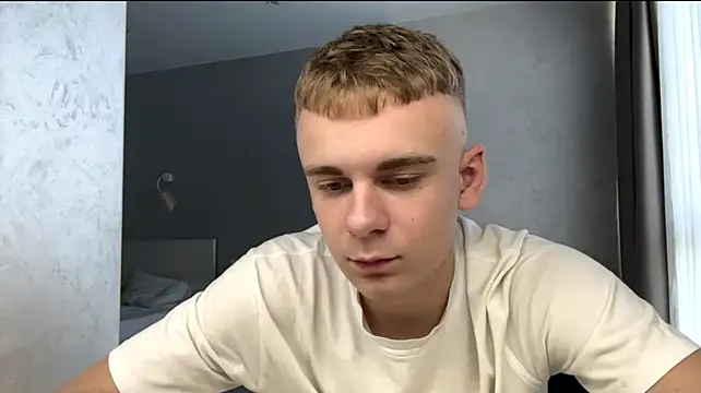 XXX chat uživo modela SoloFury