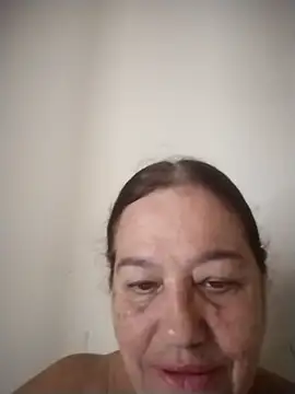 XXX chat uživo modela catdool