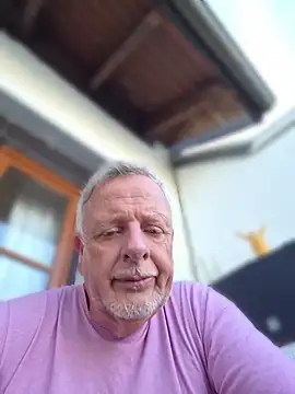 Chat +18 de Dennislover007 ao vivo