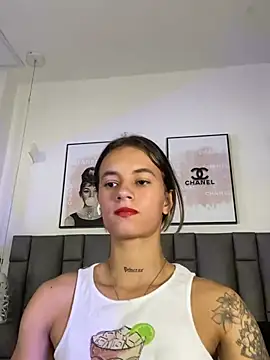 JuliaColemann live XXX chat
