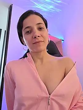 Miaeyex - For a month better kisses😘😘😘