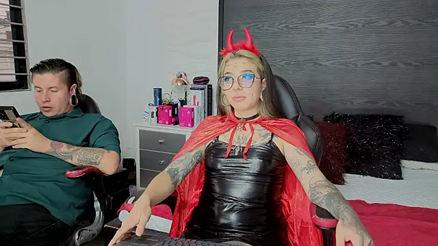 inkedsinners_: απευθείας συνομιλία ΧΧΧ
