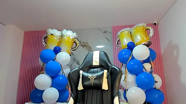 samy_19_'s Live XXX Chat
