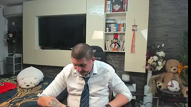 SpartacusDaddy48 现场XXX聊天