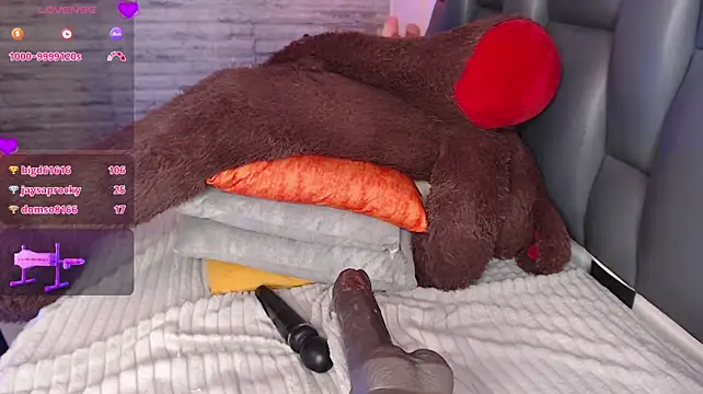 TinnaCobb Chat XXX in diretta