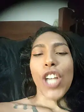 Chat XXX ao vivo de ineszi