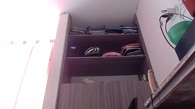 nicolle_milf1978 Obrolan Langsung XXX