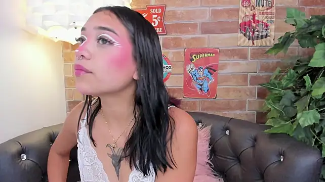 foxy_hannah লাইভ XXX চ্যাট
