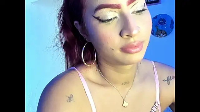 Chatroom XXX en direct de vayolettelove