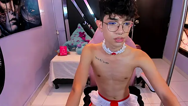 LiamHeatx 라이브 XXX 채팅
