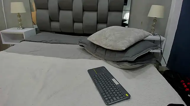 Charlie___Musk 라이브 XXX 채팅