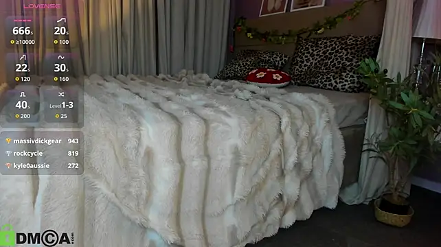 Barbara_Mitchel - take off short and shake ass