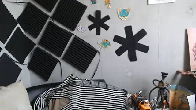 roystonee01's Live XXX Chat