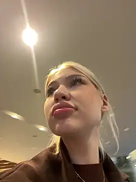 Živý XXX chat Kiss-Aurora-