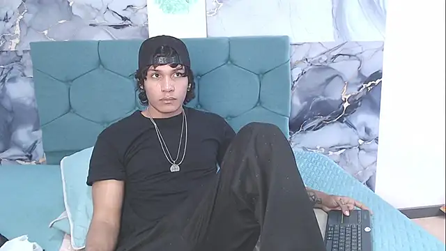 Chatroom XXX en direct de MaximilianRoth