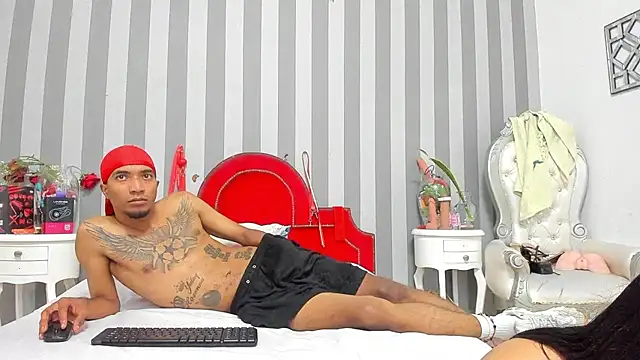 CaroyAndy Live XXX-Chat