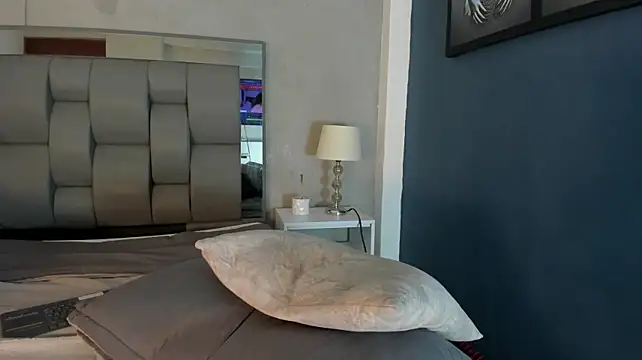 Charlie___Musk XXX чат на живо