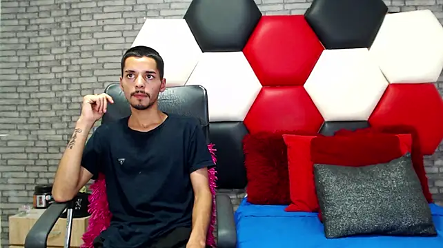 Thristan05 Live XXX-chat