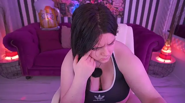 XXX chat uživo modela LittleShyy