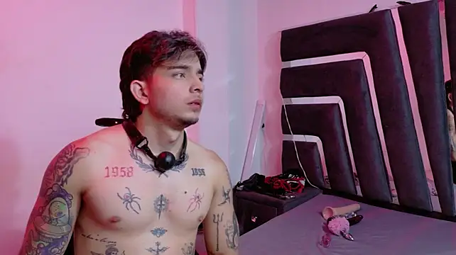 AliceandMax's Live XXX Chat