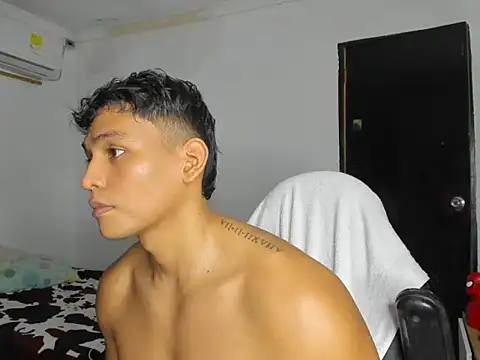 bigger_ragnarsson's Webcam Show