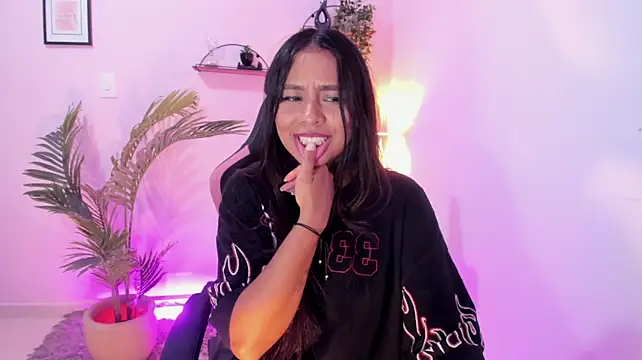 Ciara8n Live XXX chat