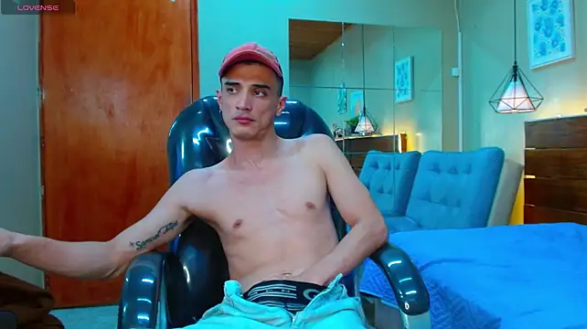 Онлайн чат XXX FelipeFriendly