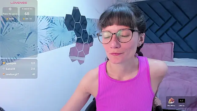 Valery_More__ - 🔥PUSSY CLOSE UP+CLAMPSIN MY CLIT+ICE