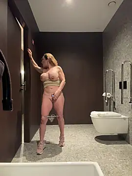 Angelitasexy81 - Nipples are looking forward to seeing 👅