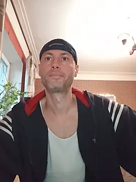 Онлайн чат XXX Andre202