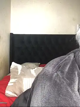 XXX chat uživo modela BigJugsCandyxx