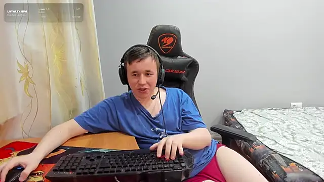 iliaskrislove élő XXX-chatje
