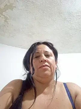 Chat +18 de valeriapinter ao vivo
