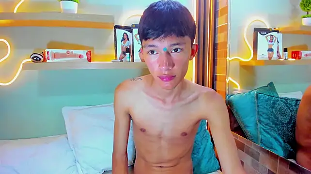 XXX chat uživo modela Alan_Madisson