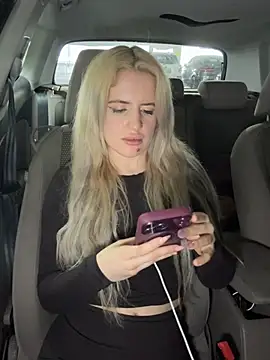 Holly-Glamour - Open Pussy last top ein Stranger Video