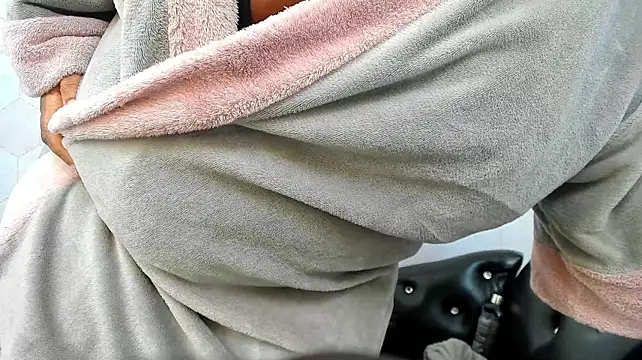 Anaa_Fuentess - show tits +2 spanks 🌻❤