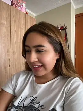 Miabonnett_ élő XXX-chatje